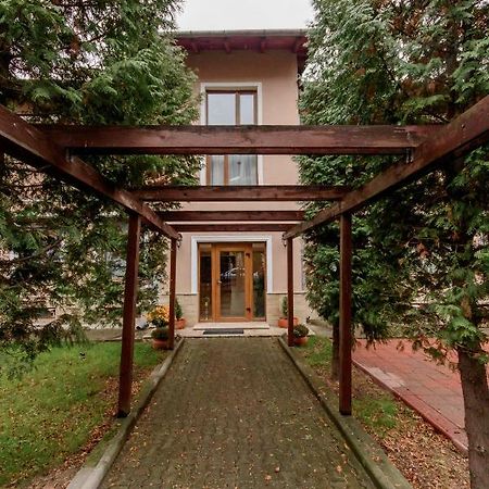 Williams House Hotel Hunedoara Exterior photo